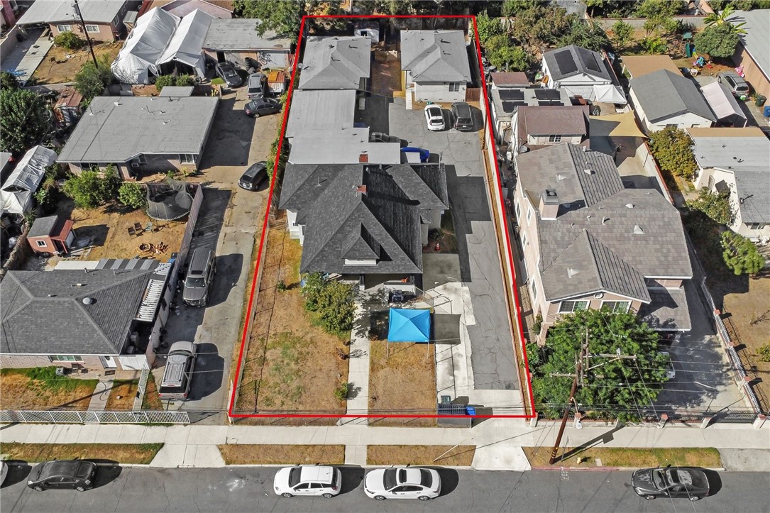 871 W Wilson