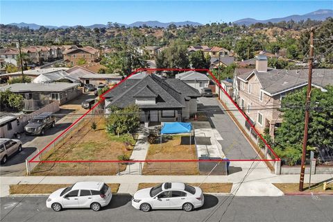 871 W Wilson Pomona CA 91768