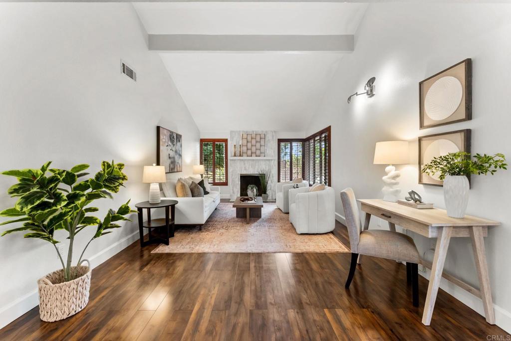 5725 Avenida Sanchez