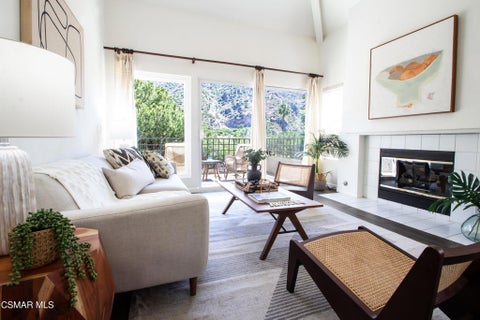 Photo of 6058 Paseo Encantada, Camarillo, CA 93012 (MLS # 226003049)