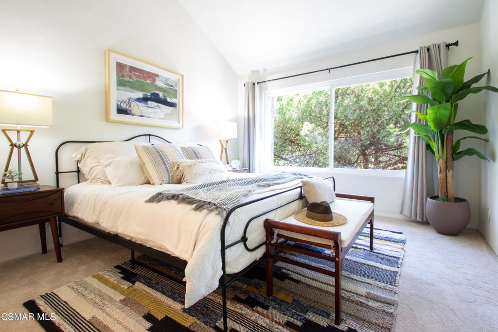 6058 Paseo Encantada