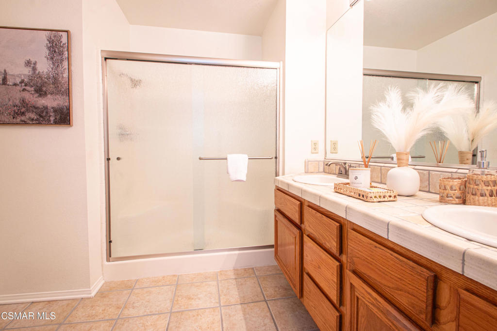 6058 Paseo Encantada