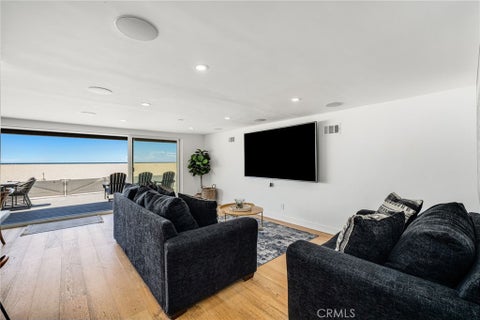 Tiny photo for 1505 Ocean Drive, Oxnard, CA 93035 (MLS # SR26174470)