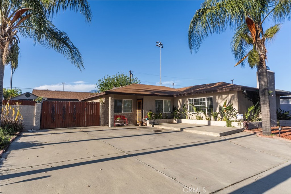 5570 Bandera Street
