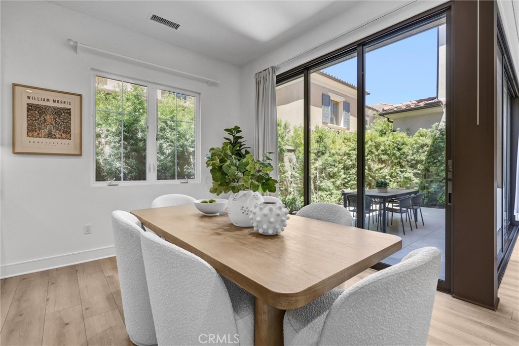 155 Linda Vista, Irvine CA 92618 - Photo 8