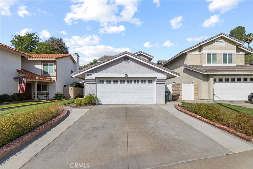 28245 Stonington