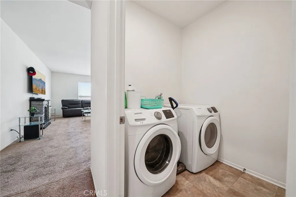 Adelanto, California 92301, United States, 3 Bedrooms Bedrooms, ,2 BathroomsBathrooms,Residential,Active,159701