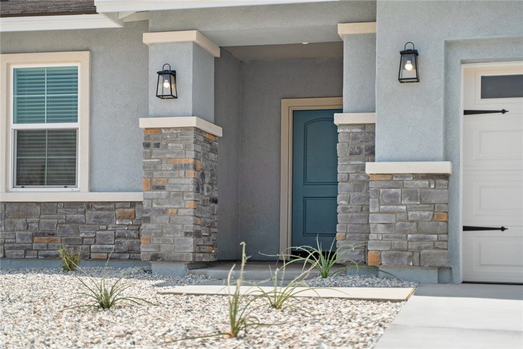 14842 Desert Lily Court