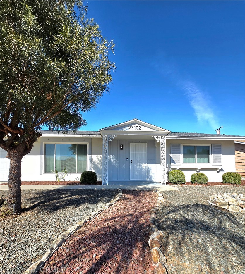 27102 Capilano Drive