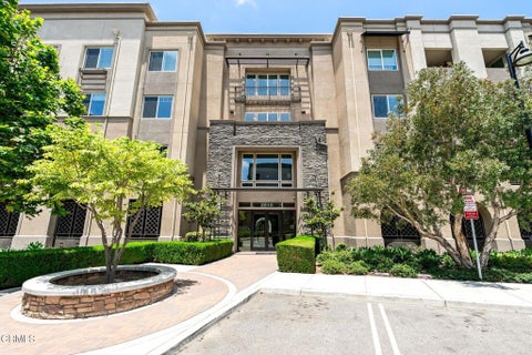 Tiny photo for 2810 Wagon Wheel Road #402, Oxnard, CA 93036 (MLS # V1-37452)