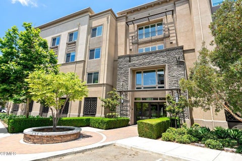 Photo of 2810 Wagon Wheel Road #402, Oxnard, CA 93036 (MLS # V1-37452)