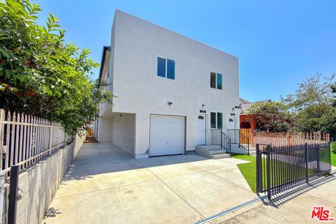 Photo of 732 E 52nd Street, Los Angeles, CA 90011 (MLS # 26845923)