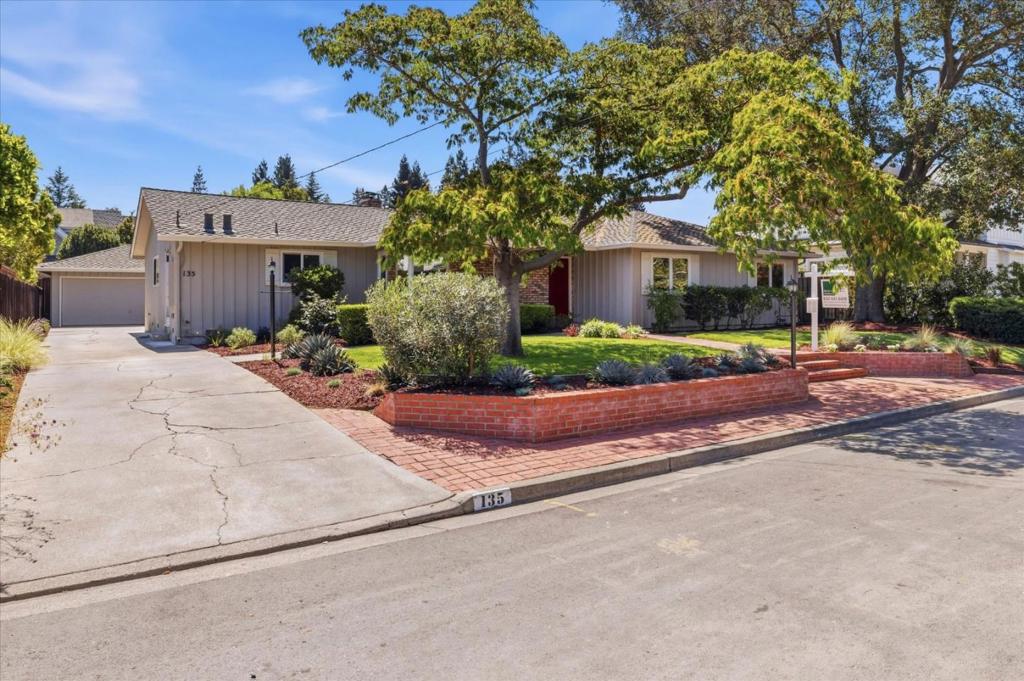 135 Pineview Lane, Menlo Park CA 94025