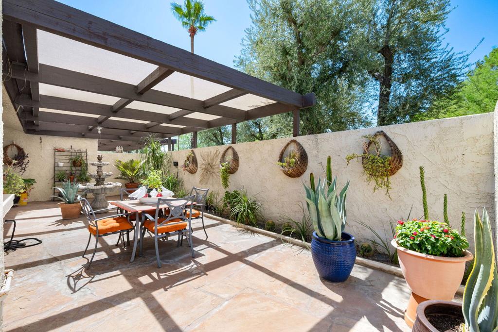 200 N Hermosa Drive
