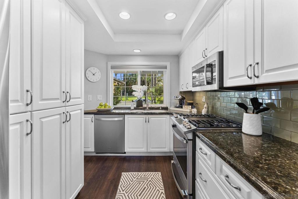 La Costa - Residential