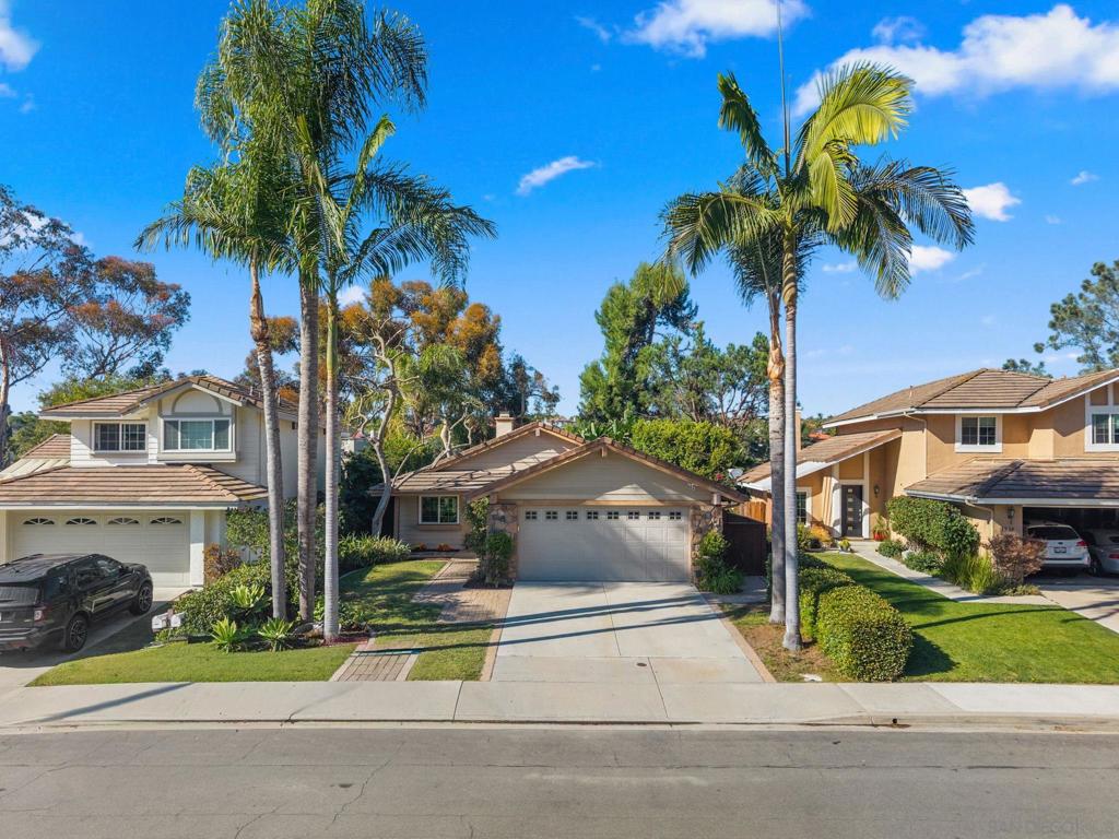 La Costa - Residential