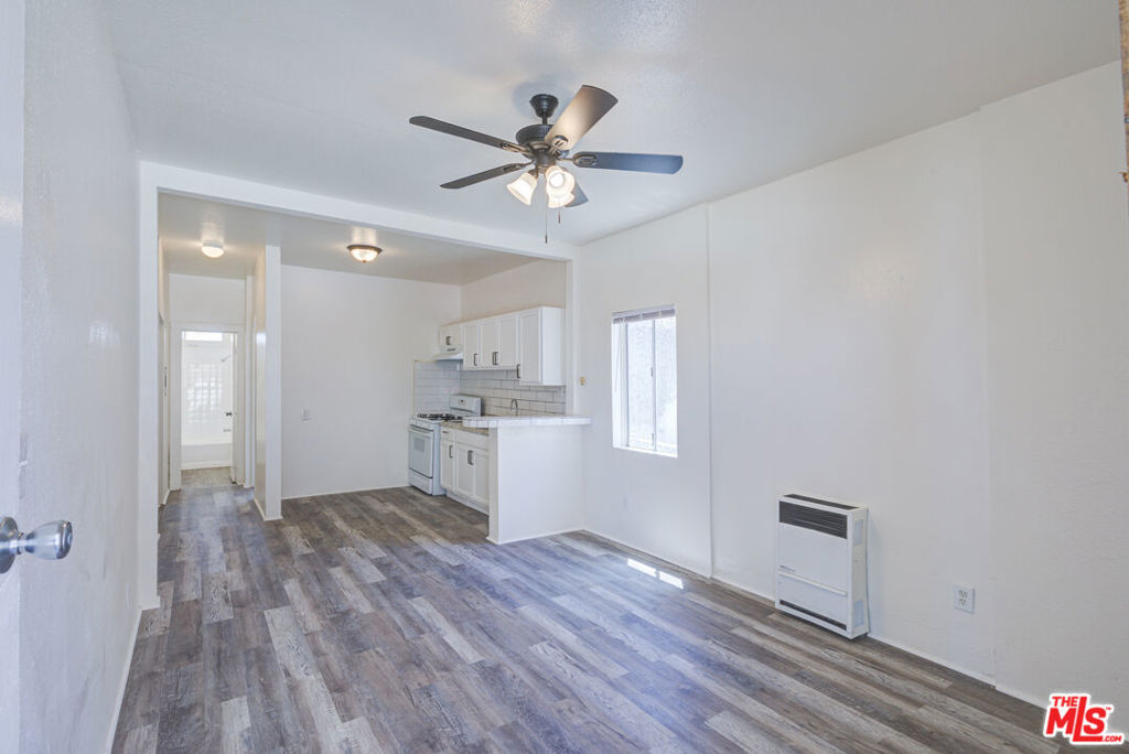 543 W 16th B