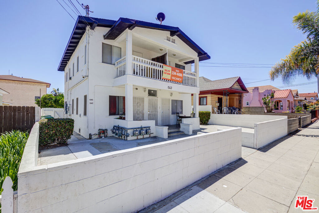 543 W 16th B