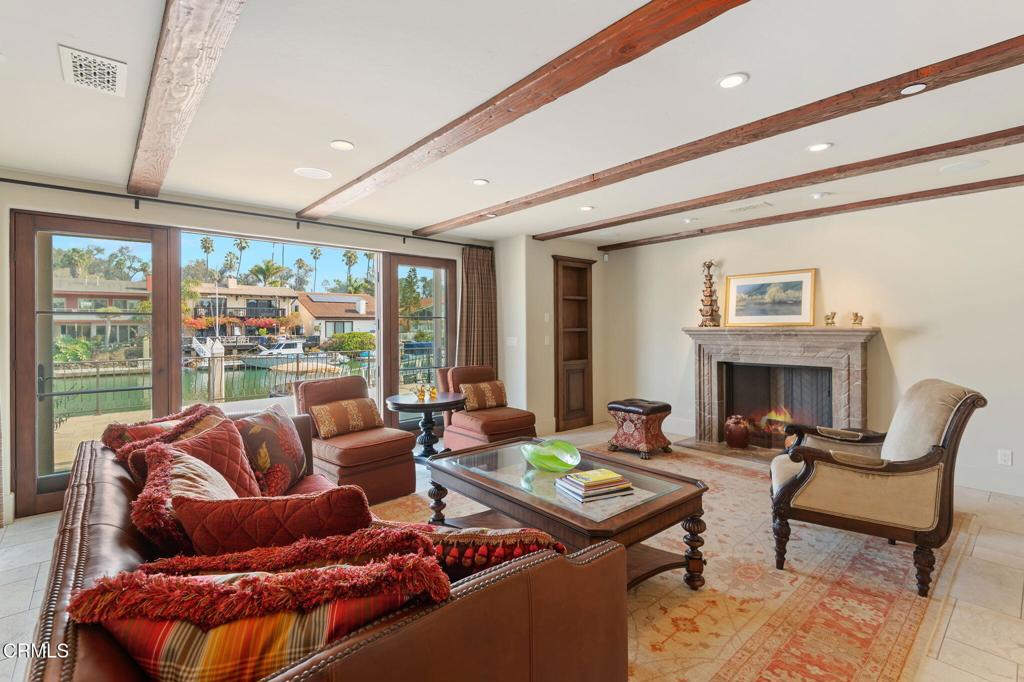 Ventura, California, 93001, United States, 3 Bedrooms Bedrooms, ,4 BathroomsBathrooms,Residential,Active,1756327