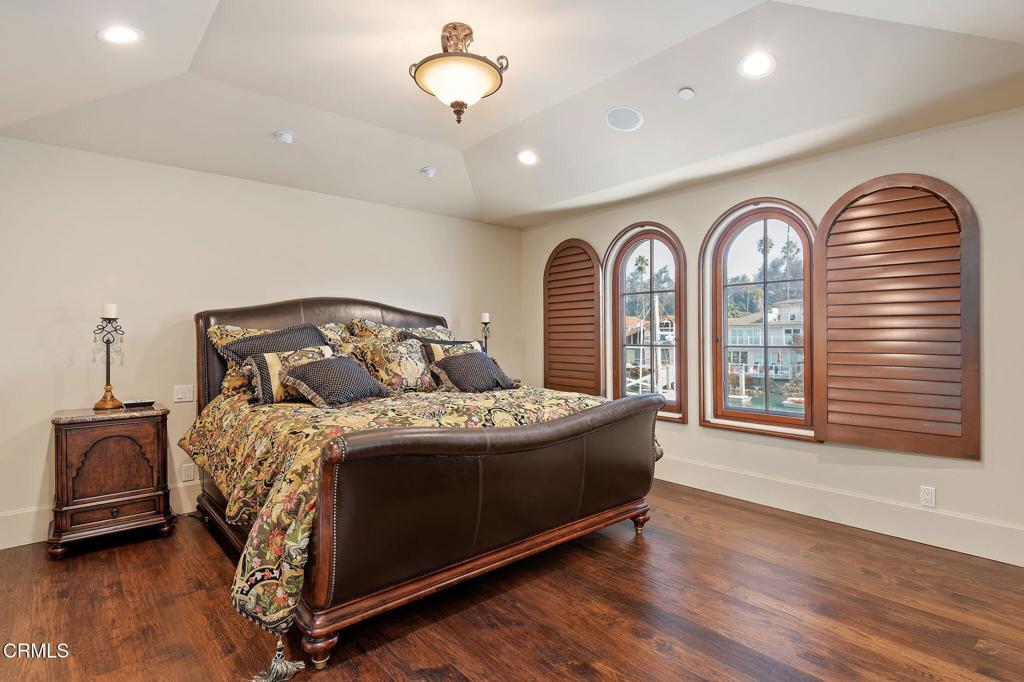 Ventura, California, 93001, United States, 3 Bedrooms Bedrooms, ,4 BathroomsBathrooms,Residential,Active,1756327