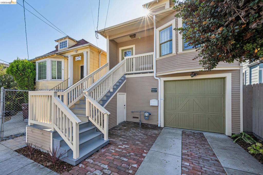 5933 Fremont St
