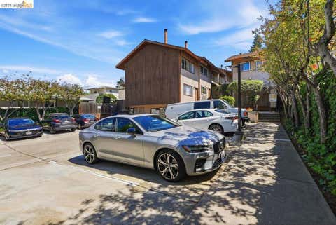 Photo of 3800 Maybelle Ave AVE #7, Oakland, CA 94619 (MLS # 41138611)