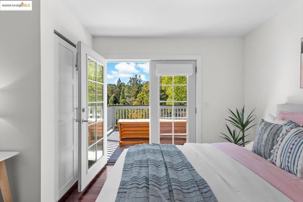 REDWOOD HEIGHTS - Residential
