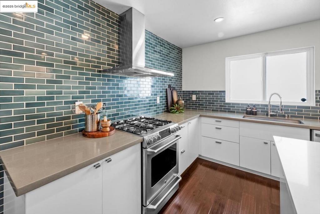 REDWOOD HEIGHTS - Residential