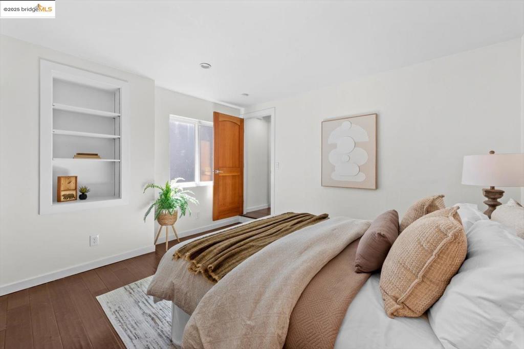 REDWOOD HEIGHTS - Residential