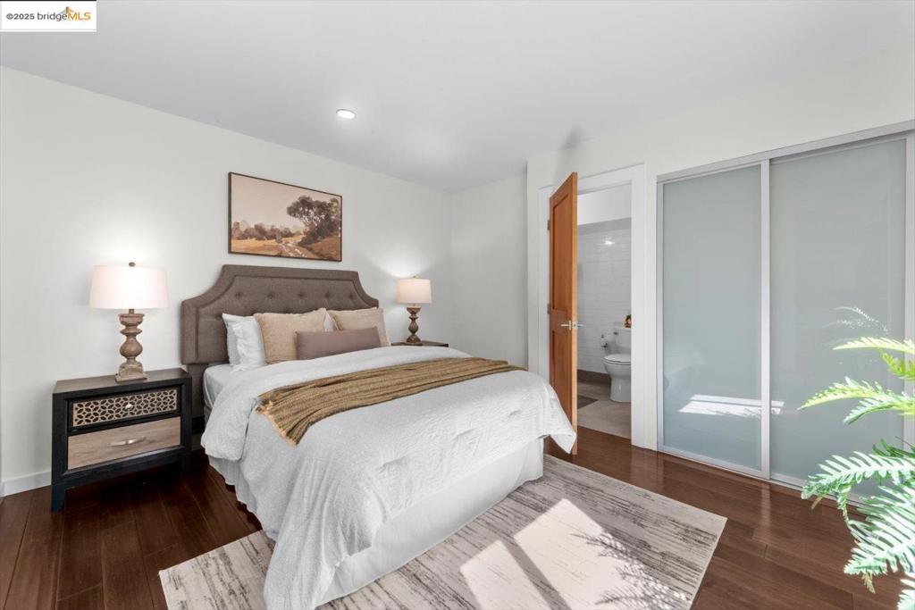 REDWOOD HEIGHTS - Residential