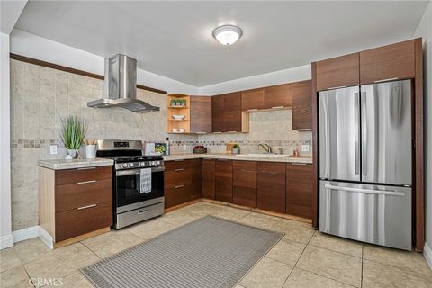 Photo of 1711 S Grand Avenue, San Pedro, CA 90731 (MLS # PV25192387) Photo of 1711 S Grand Avenue, San Pedro, CA 90731 (MLS # PV25192387)