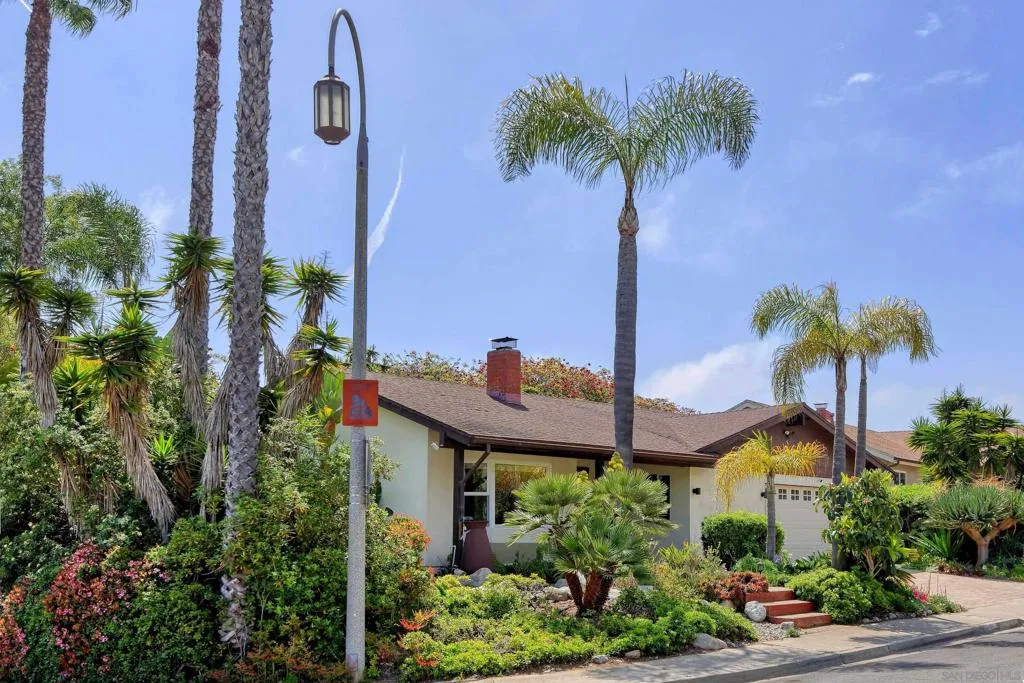 Del Mar, California 92014, United States, 3 Bedrooms Bedrooms, ,2 BathroomsBathrooms,Residential,Active,113440