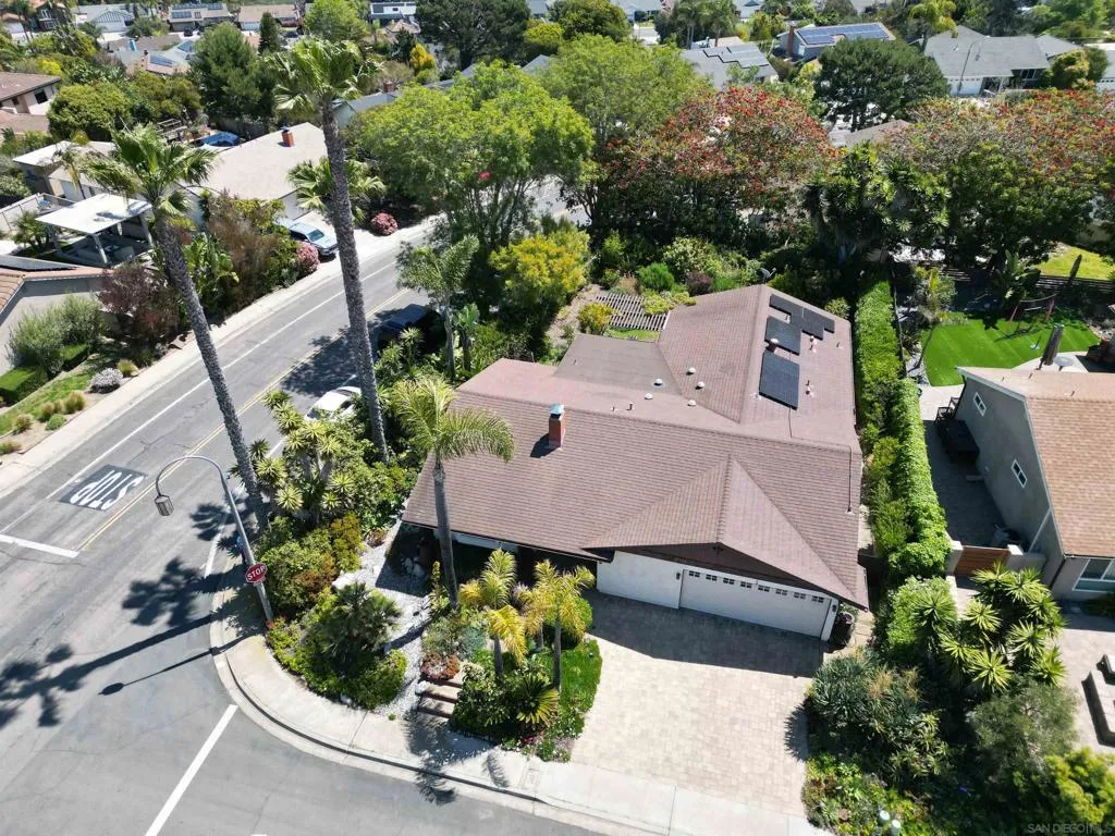 Del Mar, California 92014, United States, 3 Bedrooms Bedrooms, ,2 BathroomsBathrooms,Residential,Active,113440