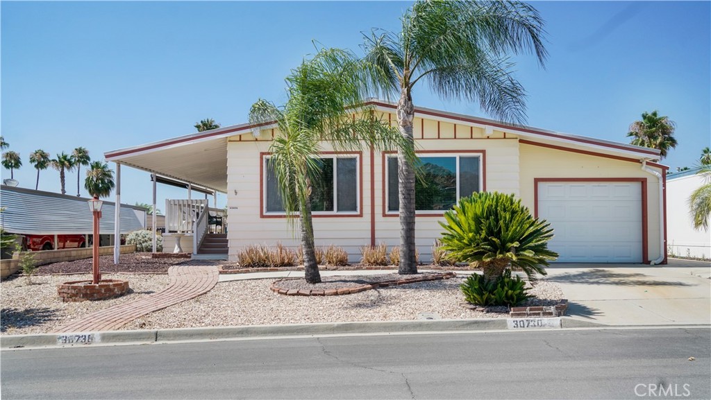 30730 Palmetto Palm Avenue