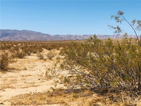Photo of 0 El Sando Lane, 29 Palms, CA 92277 (MLS # JT26017907)