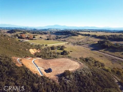 Photo of 20205 Rancho California Road, Murrieta, CA 92562 (MLS # OC26105284)