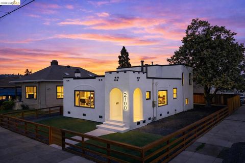 Photo of 2100 69Th Ave Ave, Oakland, CA 94621 (MLS # 41128529)