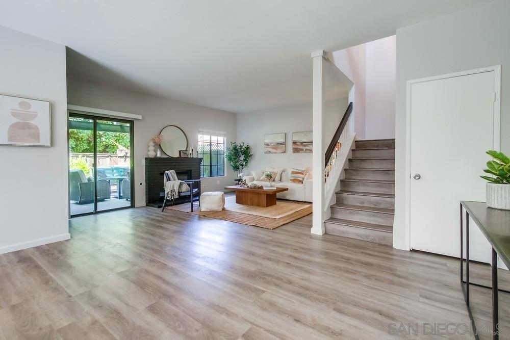 2216 Summerhill Dr
