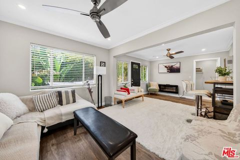 Photo of 1200 Tamarind Avenue, Los Angeles, CA 90038 (MLS # 26648159)