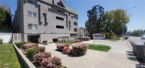 Photo of 2616 Canada BLVD #302, Glendale, CA 91208 (MLS # BB26168606)