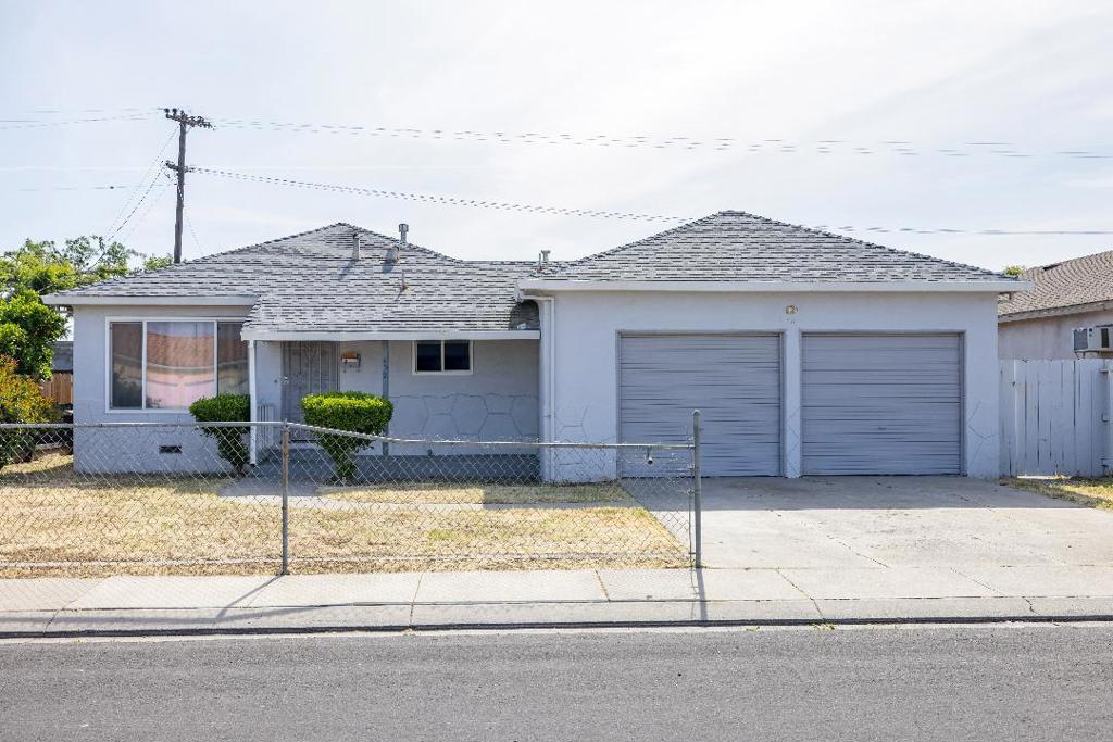 Welcome home! This beautiful three bedroom and two bathroom home featuring laminated wood flooring throughout, remodeled bathroom and kitchen with quartz countertops, spacious sunroom that can be used as formal family area opens out to a large backyard with lots of yard space for family and friends gathering to make wonderful memories and still has more space for future expansion, a potentially ADU, Accessory Dwelling Unit. Plenty of windows bringing in natural sunlight to warm up this home. Very well located: Close to Parks, Schools, Supermarkets, Restaurants, Bowling Alley, Shopping Malls, minutes to Great Wolf Lodge Water Park, Wineries, Golf Courses and easy access to Freeways 50, 99 and 120. This home can be YOURS!