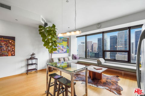 Photo of 1100 Wilshire Boulevard #2610, Los Angeles, CA 90017 (MLS # 26987975)