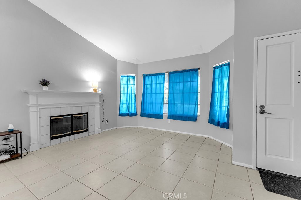 77 Bold Forbes Court