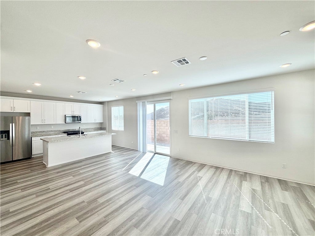 31799 Woodbank Way