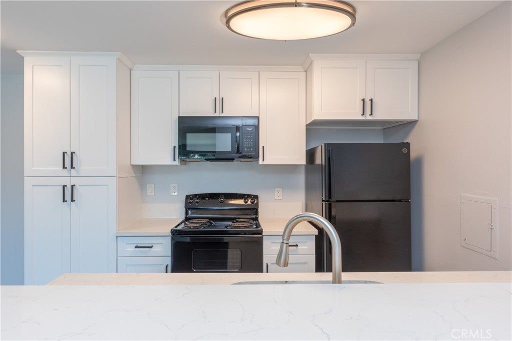 5585 E Pacific Coast 174