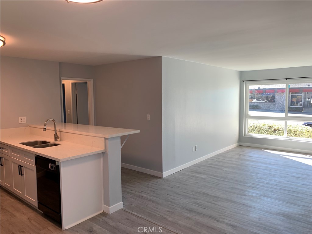 5585 E Pacific Coast
