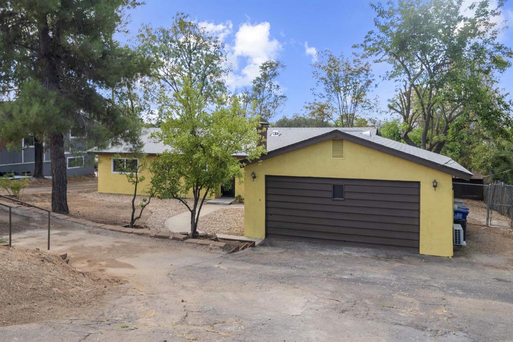Ramona - Residential