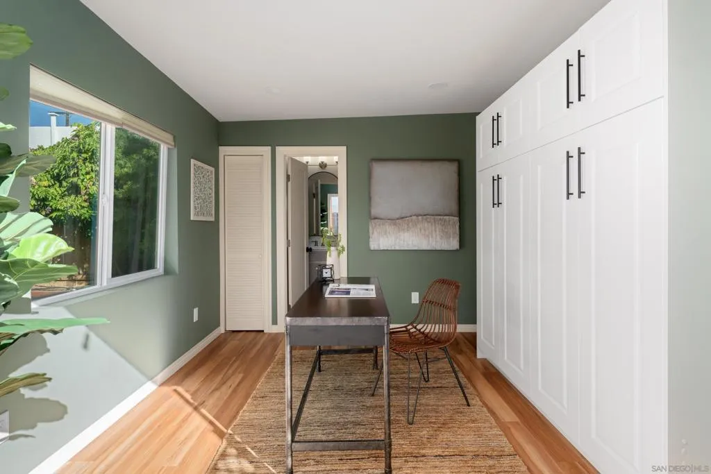 San Diego, California 92104, United States, 2 Bedrooms Bedrooms, ,1 BathroomBathrooms,Residential,Active,235246