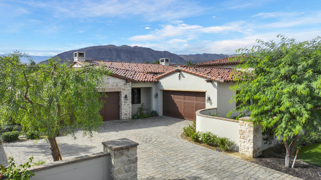 Bella Clancy - Residential