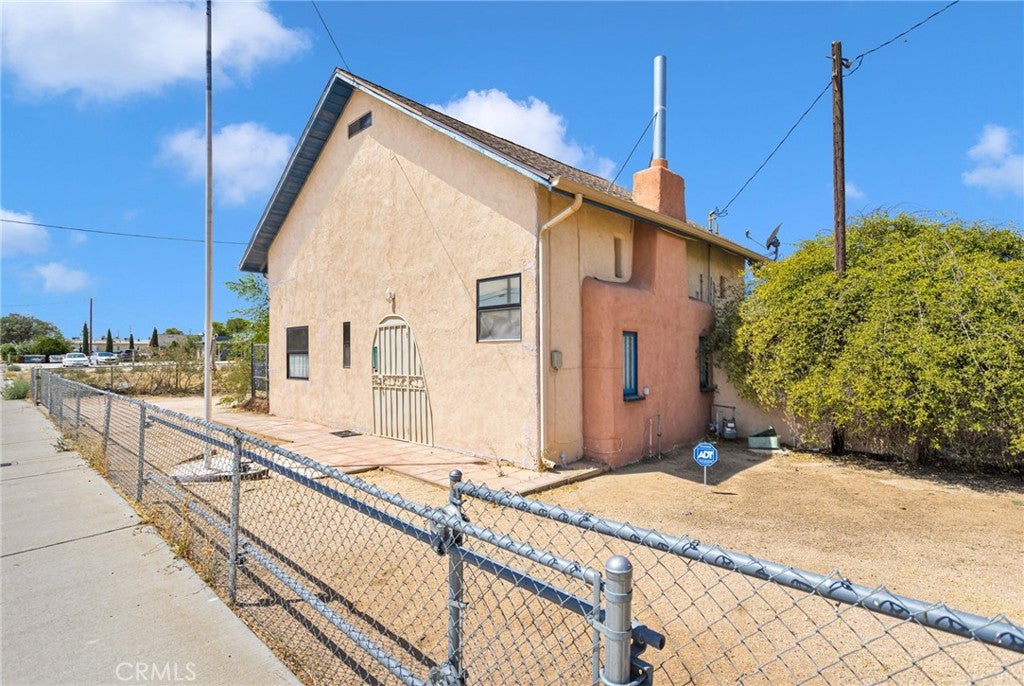 18058 Jonathan Street